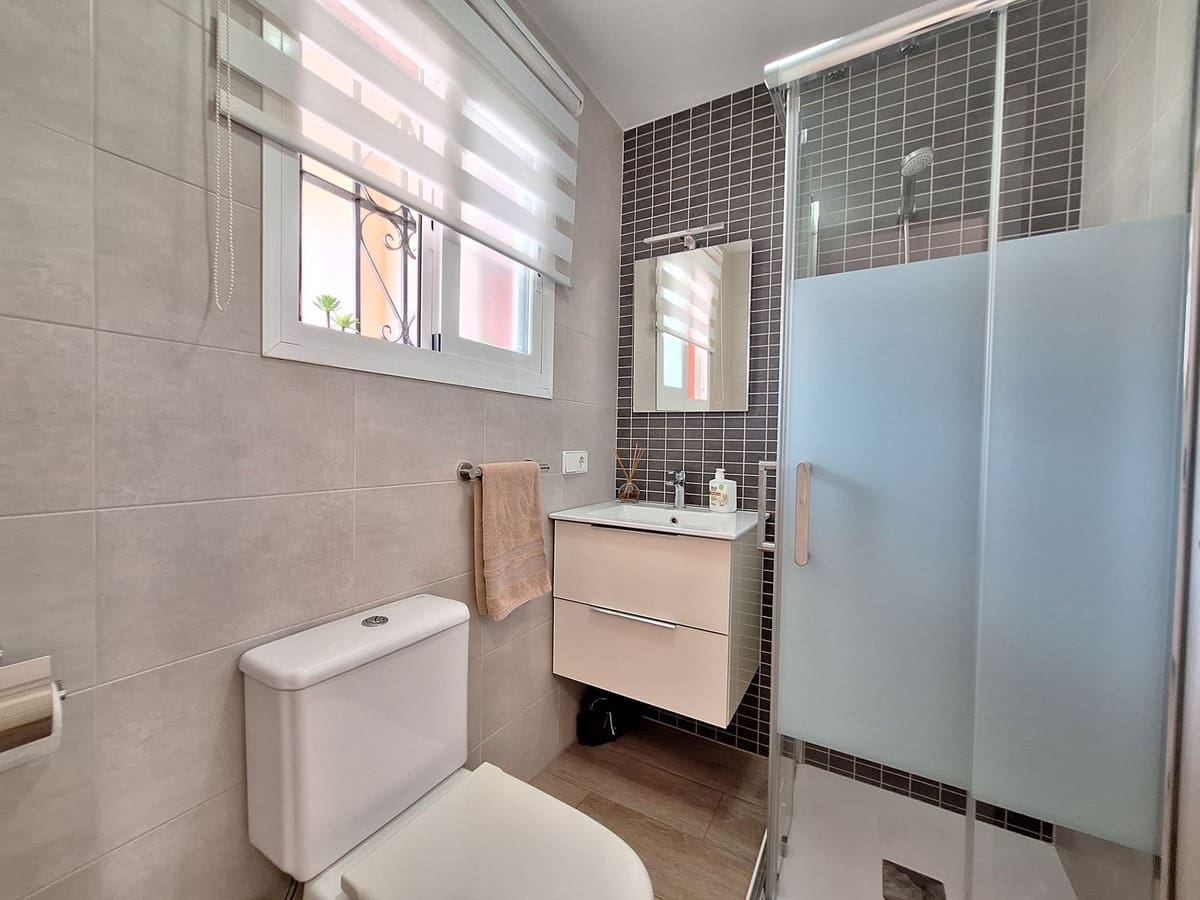 Casa de 3 habitaciones en New Golden Mile en venta con piscina garaje - 640.000 € (Ref: 9480062)