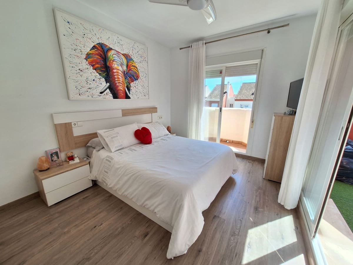 Casa de 3 habitaciones en New Golden Mile en venta con piscina garaje - 640.000 € (Ref: 9480062)