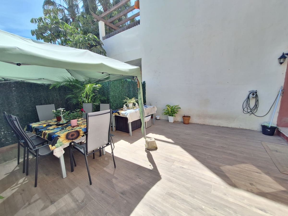 Casa de 3 habitaciones en New Golden Mile en venta con piscina garaje - 640.000 € (Ref: 9480062)
