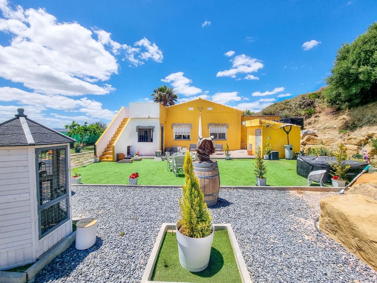 3 Zimmer Finca/Landgut zu verkaufen in Casares mit Pool Garage - 640.000 € (Ref: 9480064)