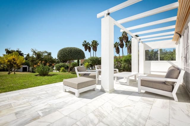 2 soveværelse Lejlighed til salg i La Dama de Noche - La Alzambra, Marbella med swimmingpool - € 645.000 (Ref: 9480069)