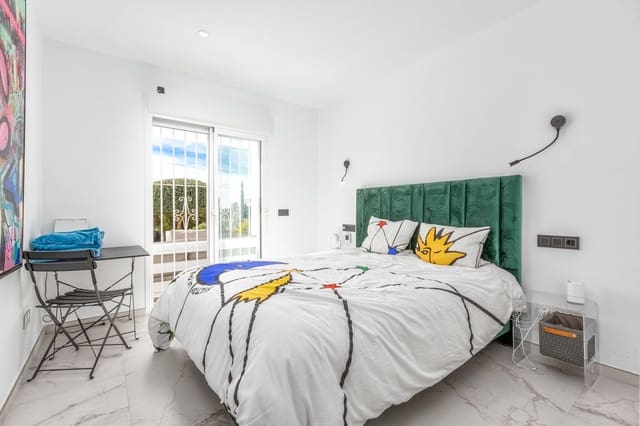 2 soveværelse Lejlighed til salg i La Dama de Noche - La Alzambra, Marbella med swimmingpool - € 645.000 (Ref: 9480069)