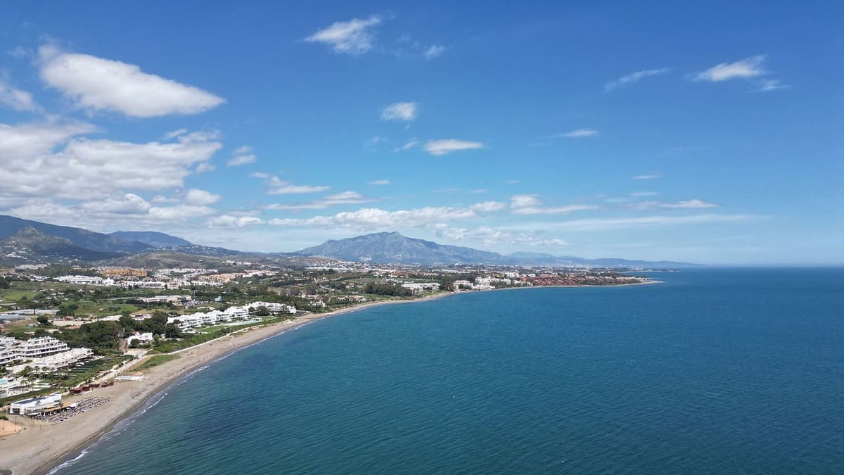 2 bedroom Apartment for sale in New Golden Mile with pool - € 649,000 (Ref: 9480077)