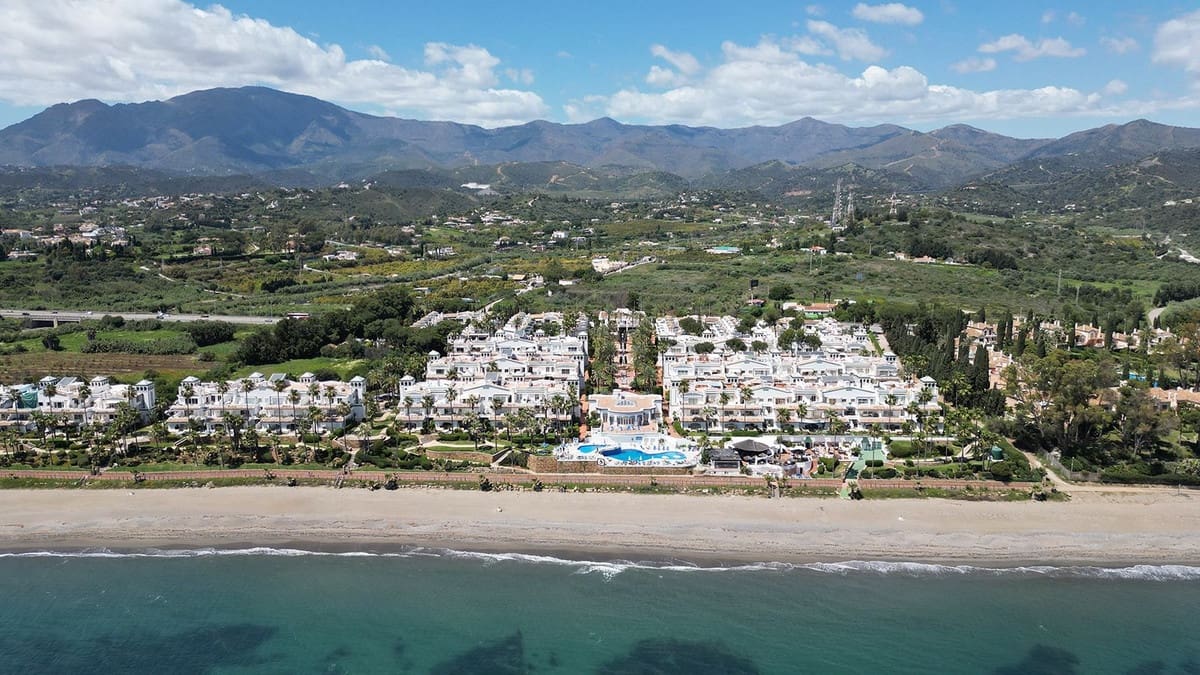 2 bedroom Apartment for sale in New Golden Mile with pool - € 649,000 (Ref: 9480077)