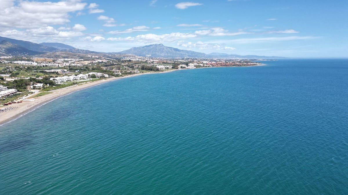 2 bedroom Apartment for sale in New Golden Mile with pool - € 649,000 (Ref: 9480077)