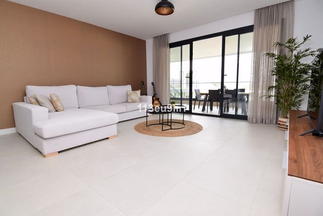 3 bedroom Apartment for sale in Centro, Estepona with pool - € 649,000 (Ref: 9480078)