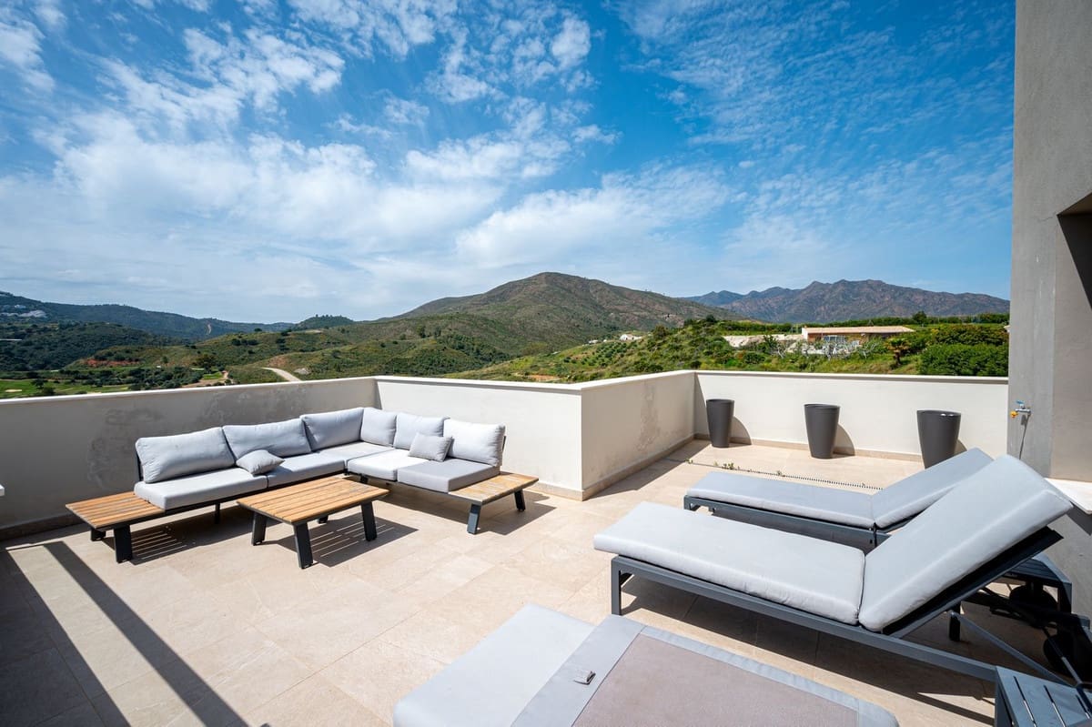 3 soveværelse Penthouse til salg i La Cala Golf med swimmingpool garage - € 649.000 (Ref: 9480084)