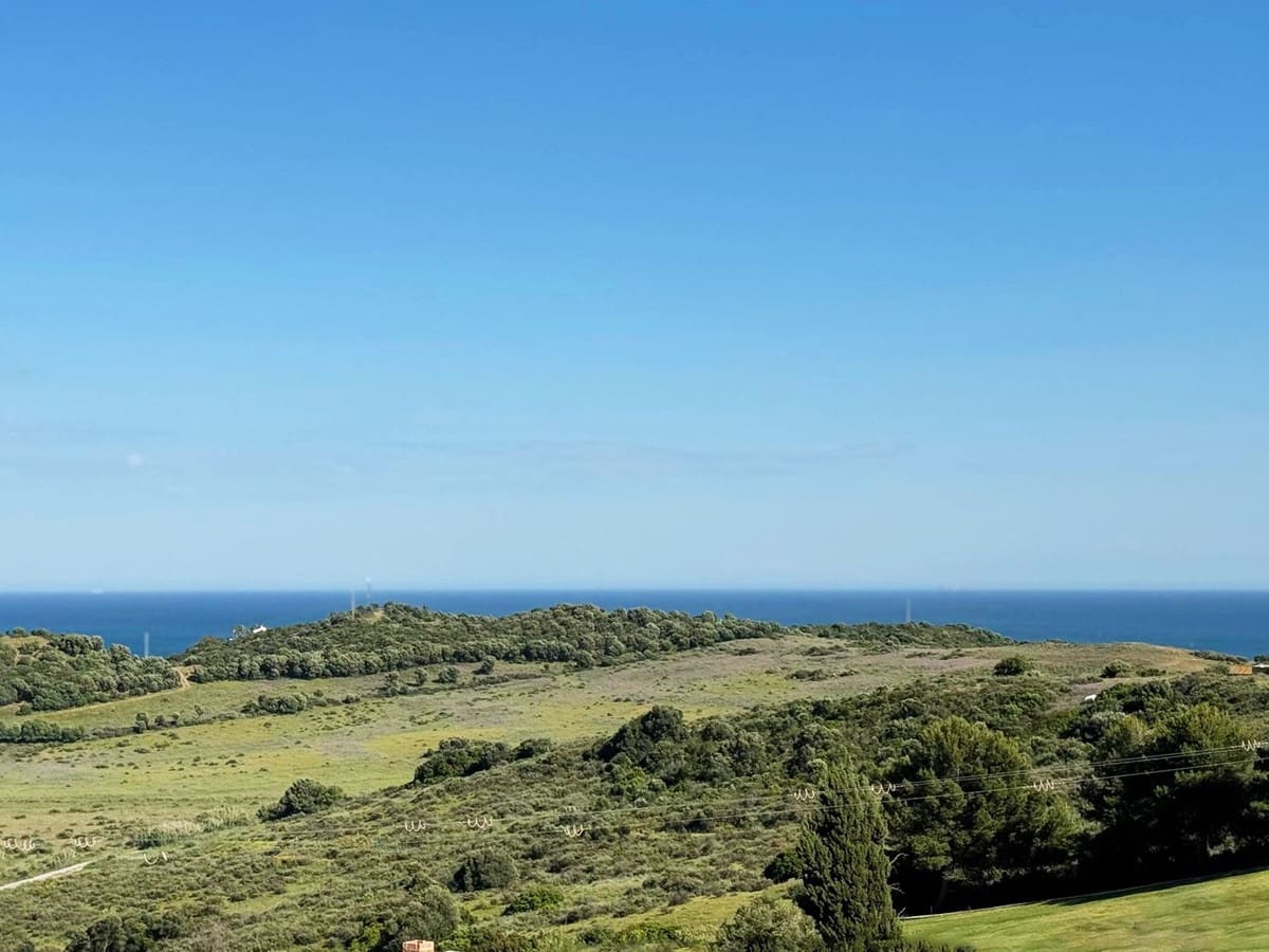 3 soveværelse Penthouse til salg i Estepona med swimmingpool - € 649.000 (Ref: 9480085)