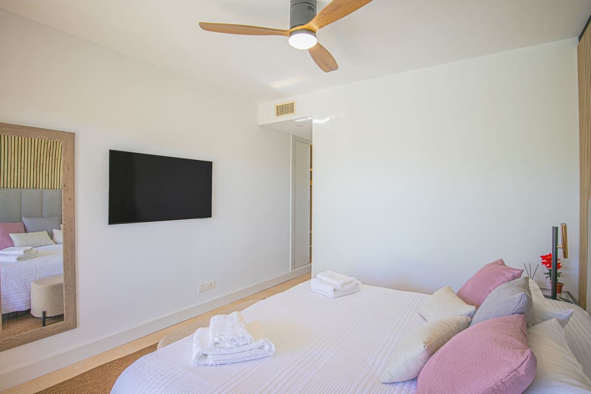 3 quarto Apartamento para venda em Estepona com piscina - 650 000 € (Ref: 9480091)
