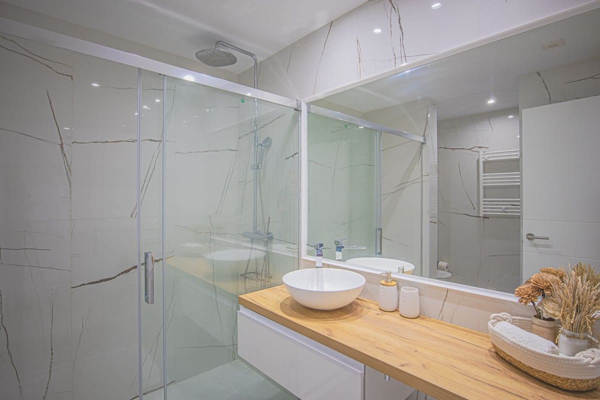 3 quarto Apartamento para venda em Estepona com piscina - 650 000 € (Ref: 9480091)