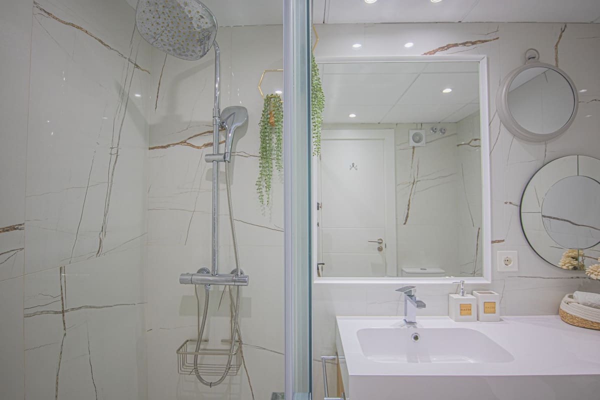 3 quarto Apartamento para venda em Estepona com piscina - 650 000 € (Ref: 9480091)