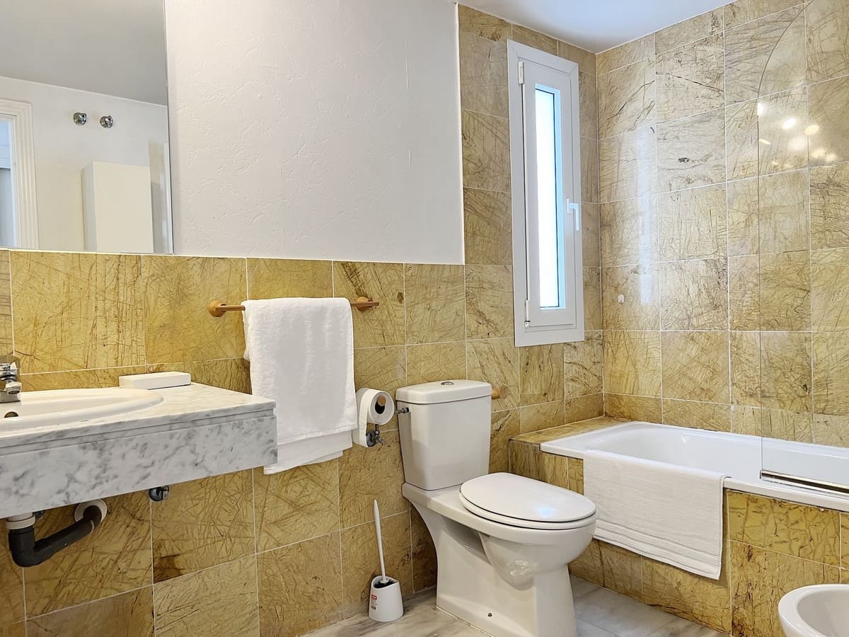 3 soverom Leilighet til salgs i Nueva Andalucia med svømmebasseng - € 650 000 (Ref: 9480092)