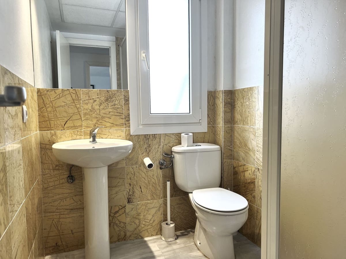 3 soverom Leilighet til salgs i Nueva Andalucia med svømmebasseng - € 650 000 (Ref: 9480092)