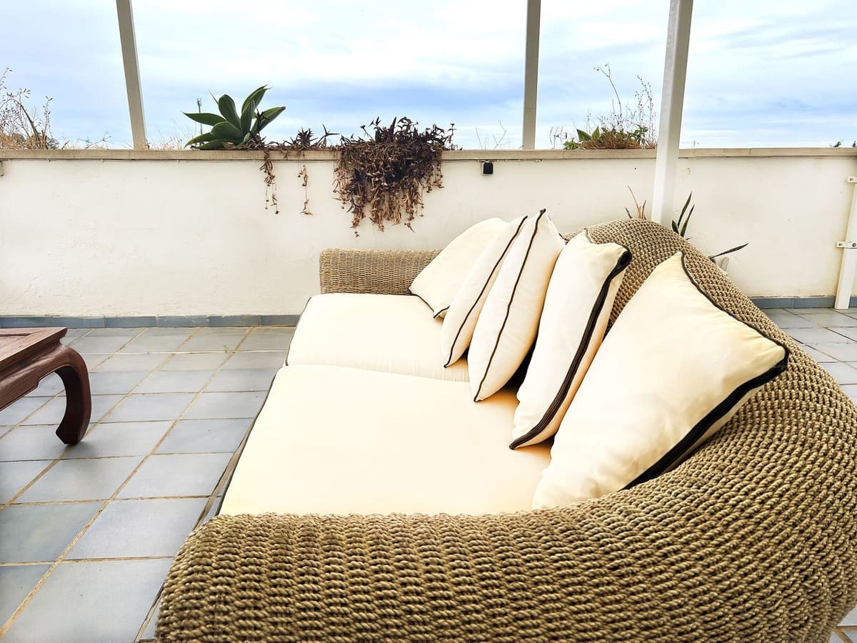 3 soverom Leilighet til salgs i Nueva Andalucia med svømmebasseng - € 650 000 (Ref: 9480092)