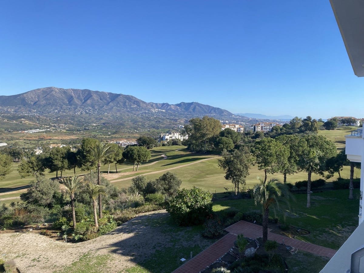 3 soveværelse Penthouse til salg i La Cala Golf med swimmingpool - € 650.000 (Ref: 9480095)