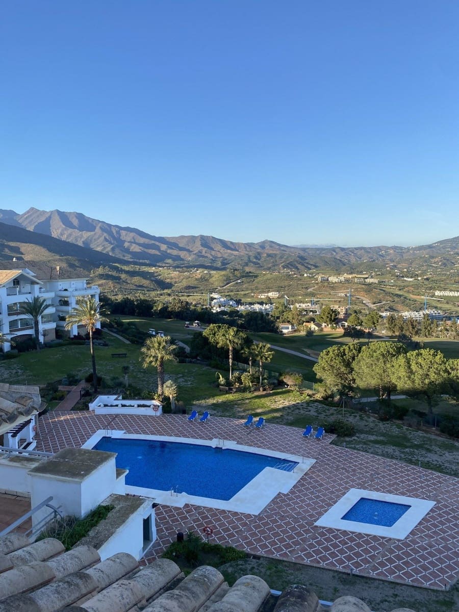 3 soveværelse Penthouse til salg i La Cala Golf med swimmingpool - € 650.000 (Ref: 9480095)