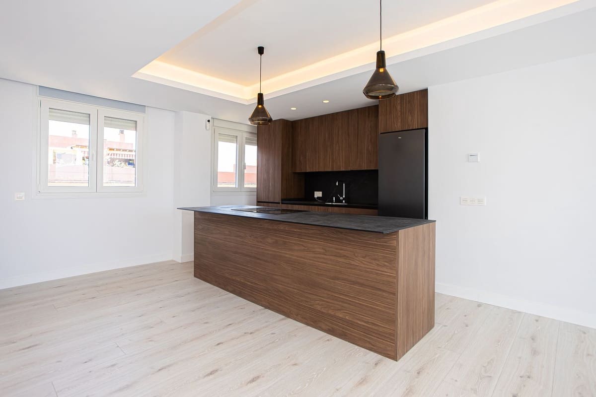 Ático de 3 habitaciones en San Pedro de Alcantara en venta con piscina garaje - 650.000 € (Ref: 9480096)