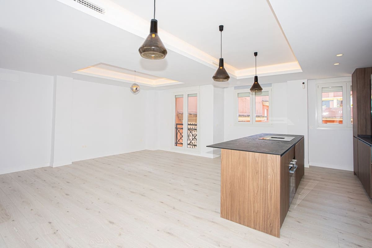 Ático de 3 habitaciones en San Pedro de Alcantara en venta con piscina garaje - 650.000 € (Ref: 9480096)