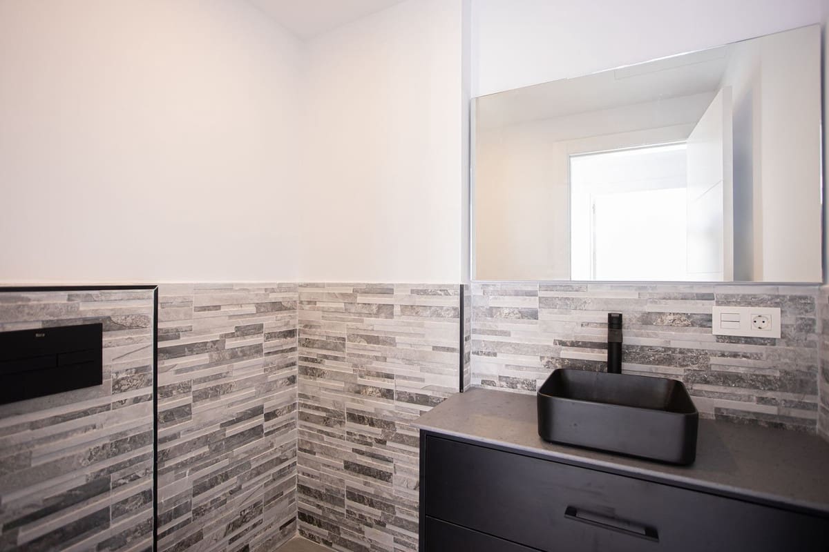 Ático de 3 habitaciones en San Pedro de Alcantara en venta con piscina garaje - 650.000 € (Ref: 9480096)