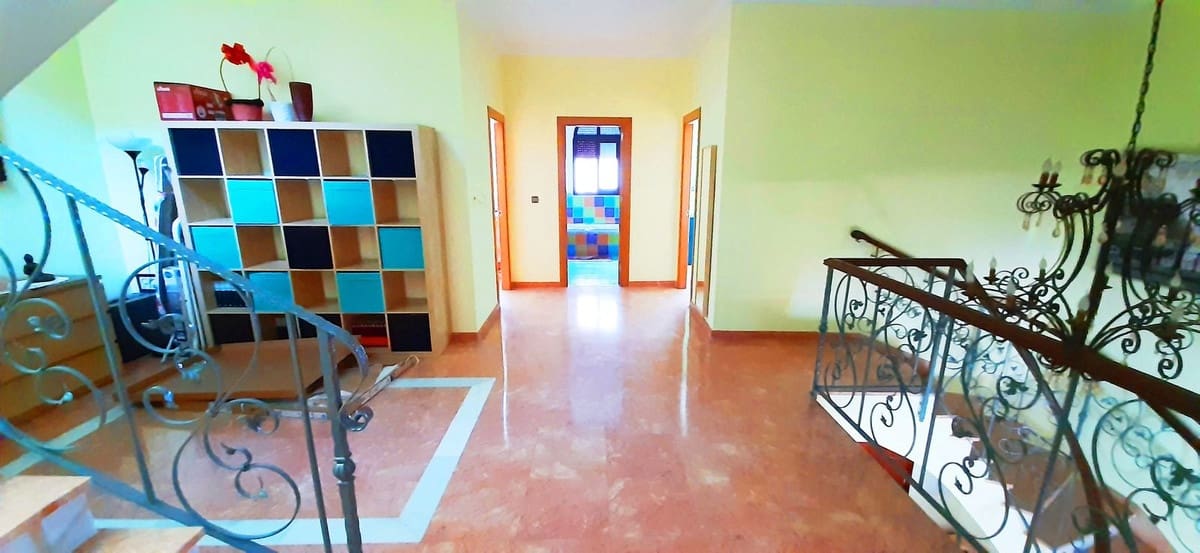 3 bedroom Semi-detached Villa for sale in Alhaurin el Grande with garage - € 650,000 (Ref: 9480097)