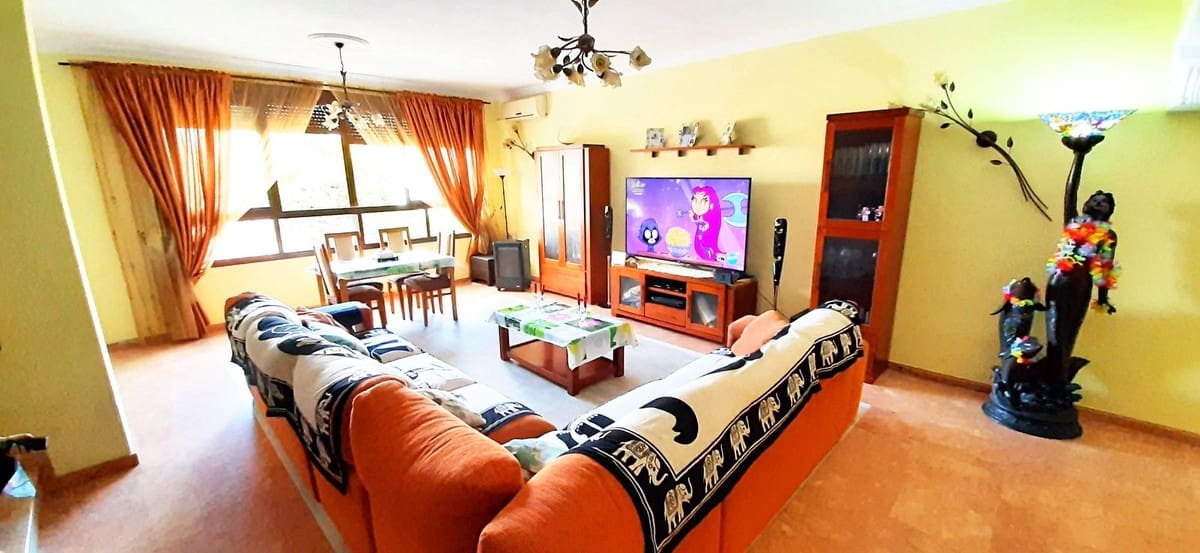 3 bedroom Semi-detached Villa for sale in Alhaurin el Grande with garage - € 650,000 (Ref: 9480097)