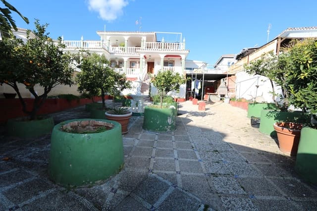 5 soverom Kjedet enebolig til salgs i Marbella med garasje - € 650 000 (Ref: 9480098)