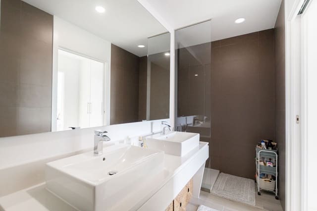 3 soveværelse Byhus til salg i Cancelada, Estepona - € 650.000 (Ref: 9480099)