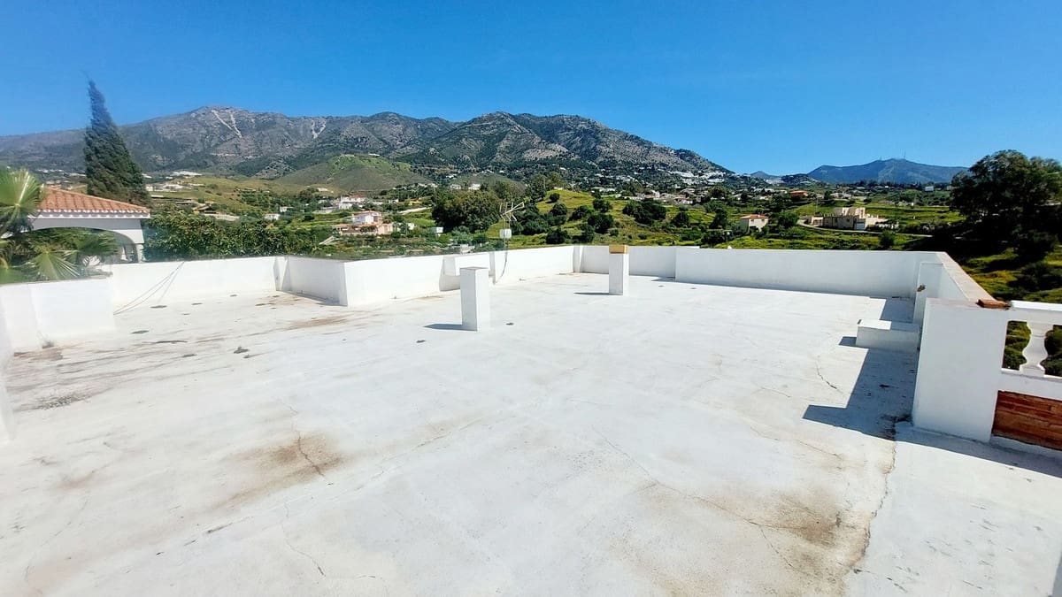 5 makuuhuone Maalaistalo myytävänä paikassa Mijas mukana uima-altaan 
autotalli - 650 000 € (Ref: 9480101)