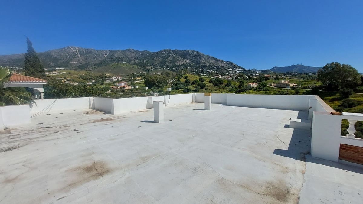 5 bedroom Finca/Country House for sale in Mijas with pool garage - € 650,000 (Ref: 9480101)