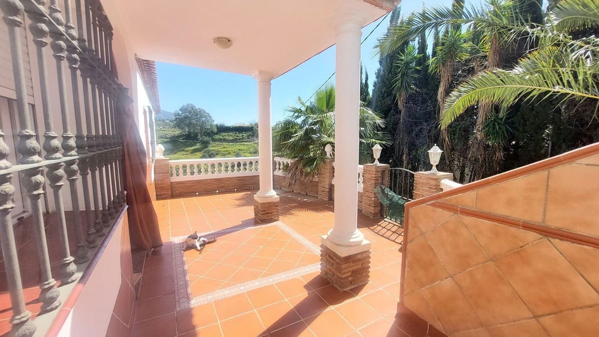 5 bedroom Finca/Country House for sale in Mijas with pool garage - € 650,000 (Ref: 9480101)
