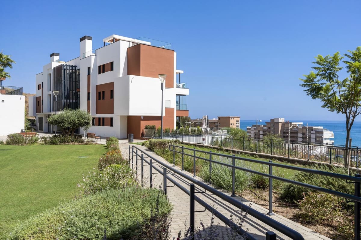 3 slaapkamer Appartement te koop in Fuengirola met zwembad garage - € 659.000 (Ref: 9480105)