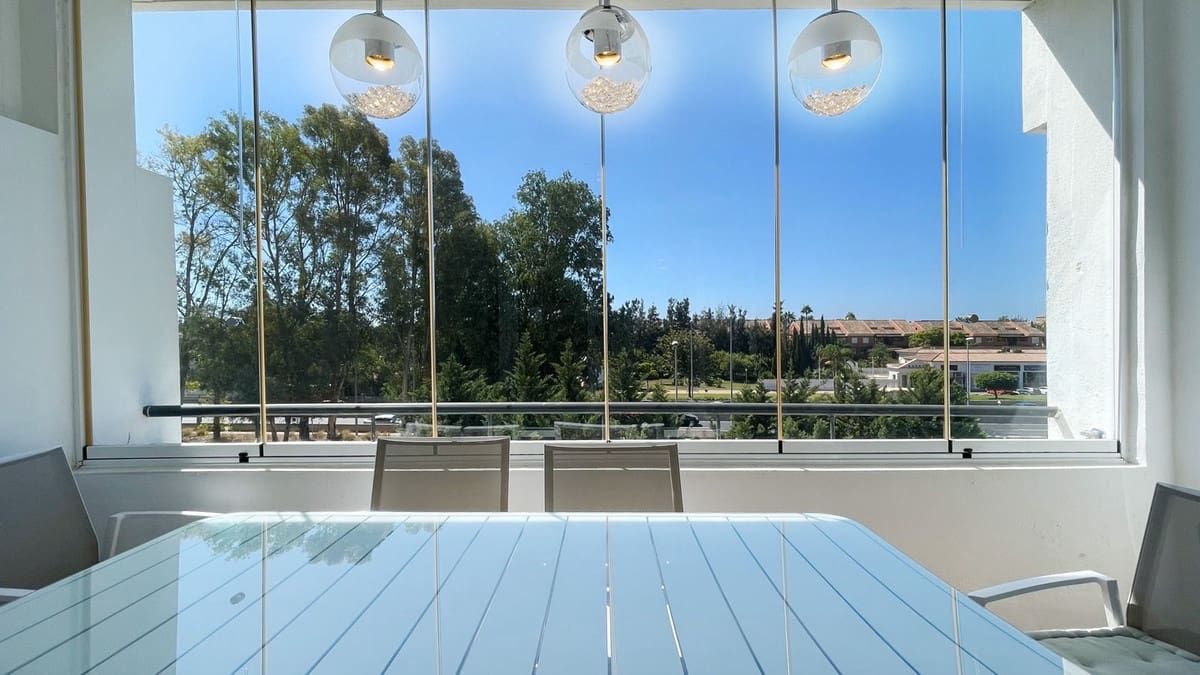 4 Zimmer Penthouse zu verkaufen in Nueva Andalucia mit Pool - 660.000 € (Ref: 9480109)