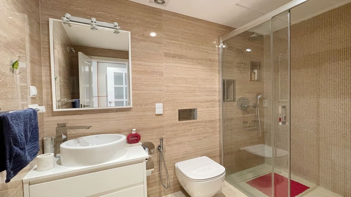 4 Zimmer Penthouse zu verkaufen in Nueva Andalucia mit Pool - 660.000 € (Ref: 9480109)