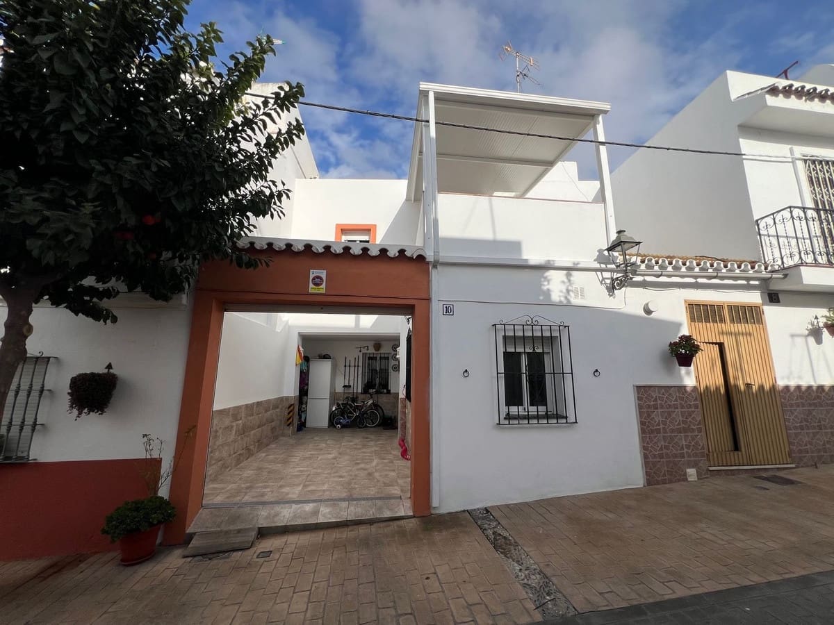 4 soveværelse Byhus til salg i Estepona - € 660.000 (Ref: 9480110)