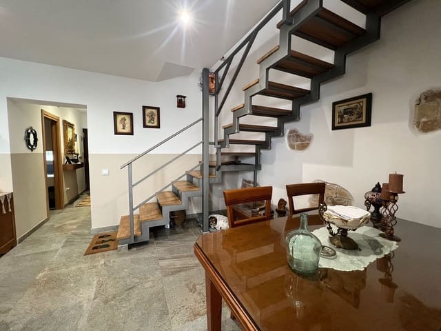 4 soveværelse Byhus til salg i Centro, Estepona - € 660.000 (Ref: 9480110)