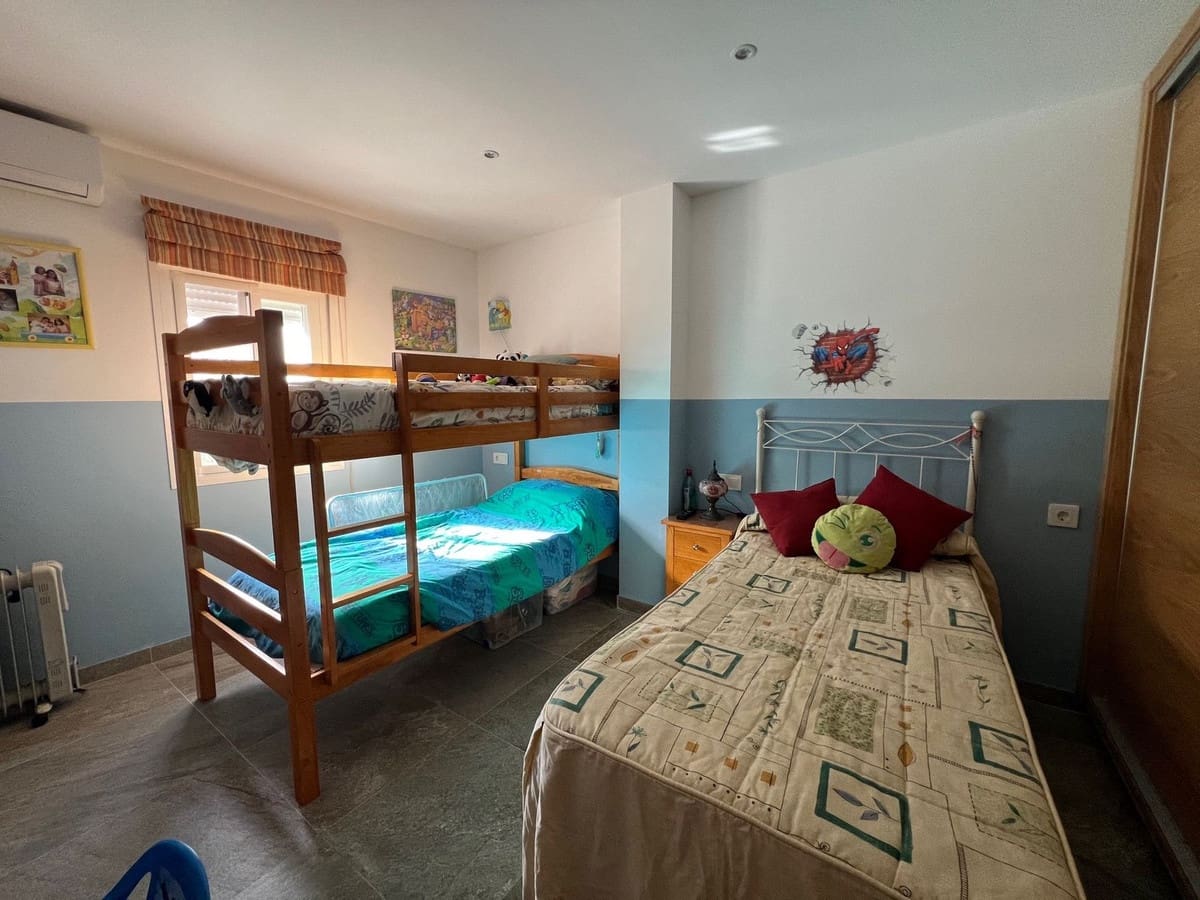 4 soveværelse Byhus til salg i Estepona - € 660.000 (Ref: 9480110)