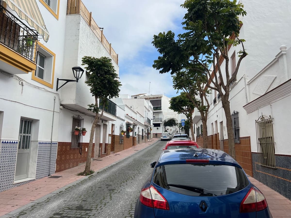 4 soveværelse Byhus til salg i Estepona - € 660.000 (Ref: 9480110)