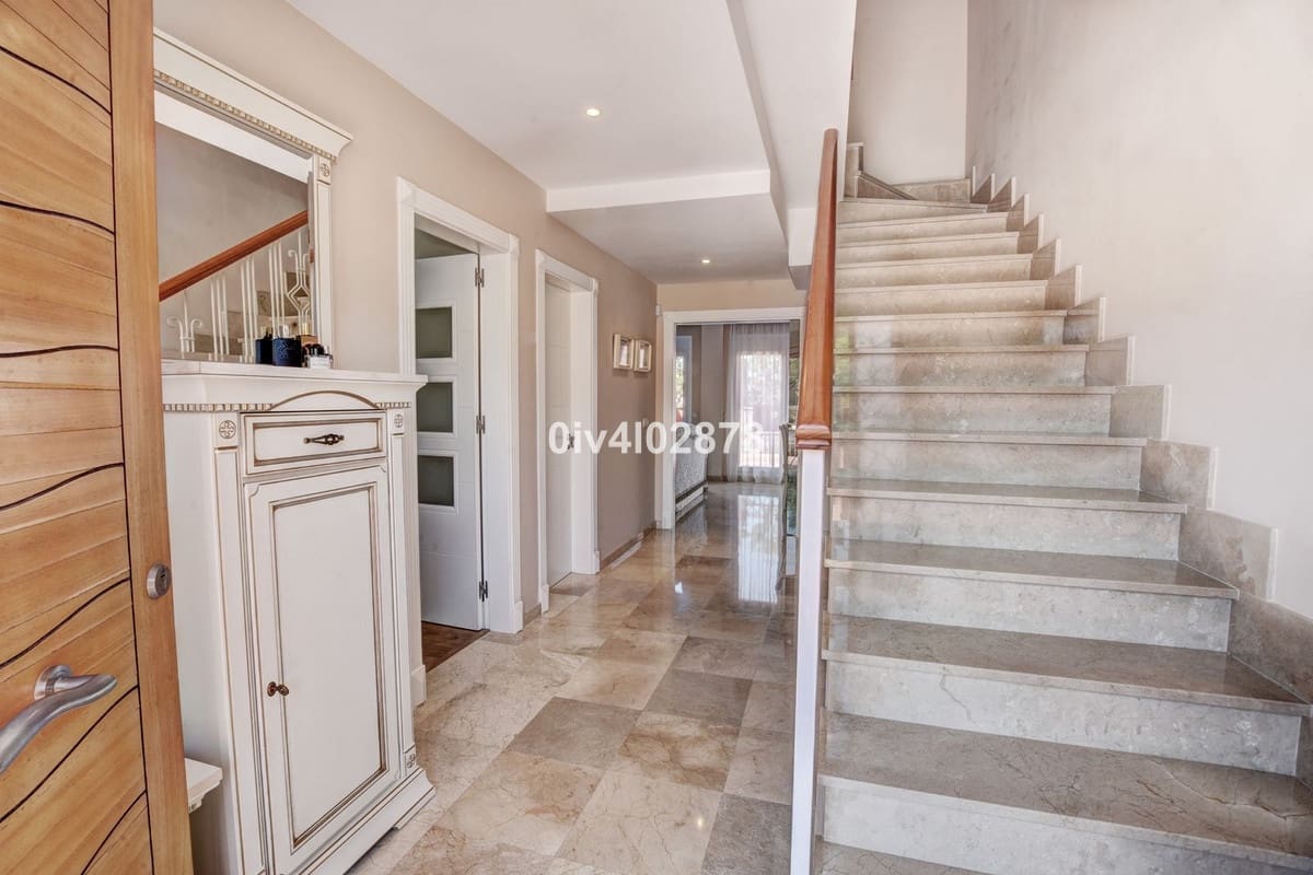Casa de 4 habitaciones en Arroyo de la Miel en venta con garaje - 660.000 € (Ref: 9480111)