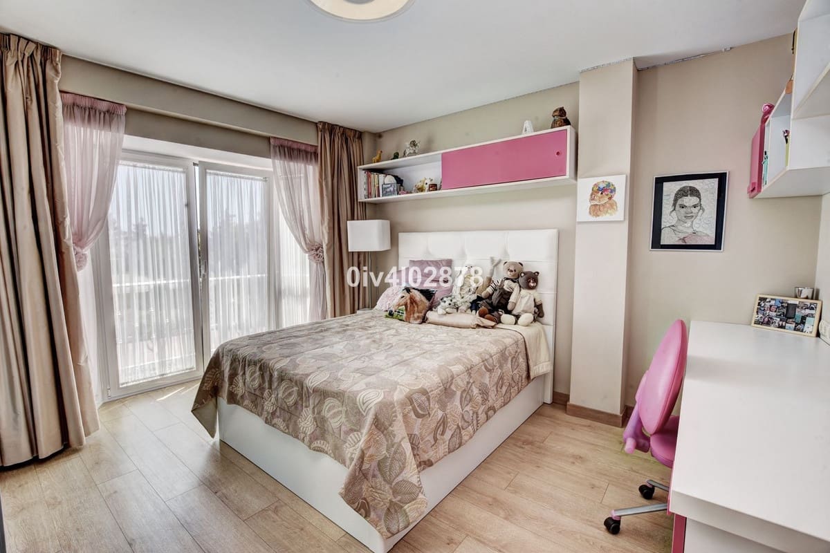 Casa de 4 habitaciones en Arroyo de la Miel en venta con garaje - 660.000 € (Ref: 9480111)