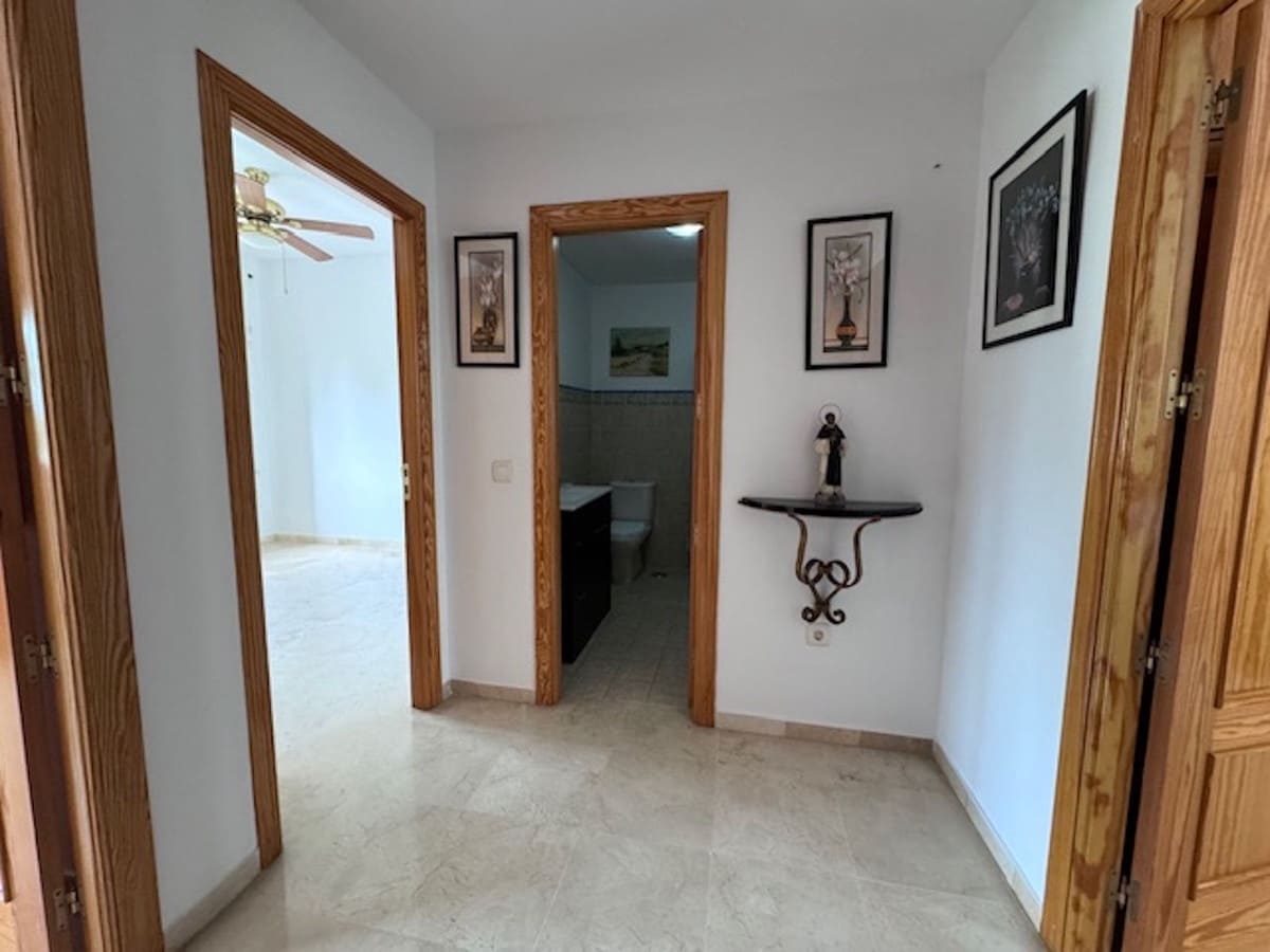 5 bedroom Townhouse for sale in San Pedro de Alcantara with pool - € 660,000 (Ref: 9480112)