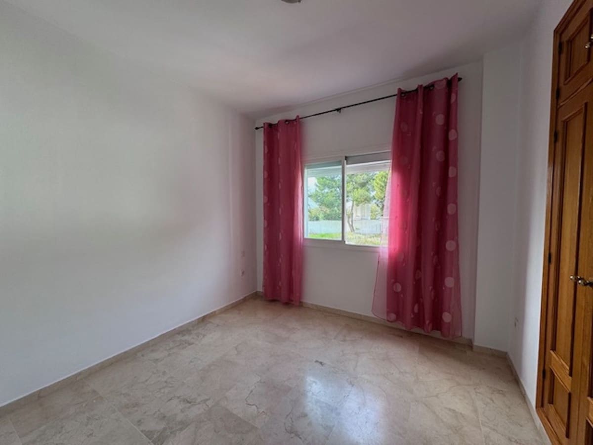 5 bedroom Townhouse for sale in San Pedro de Alcantara with pool - € 660,000 (Ref: 9480112)