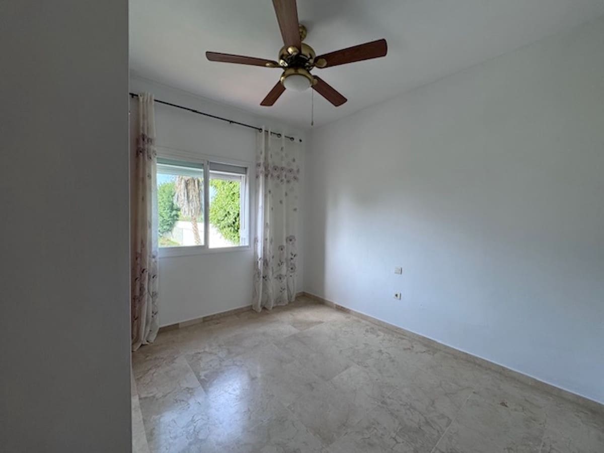 5 bedroom Townhouse for sale in San Pedro de Alcantara with pool - € 660,000 (Ref: 9480112)