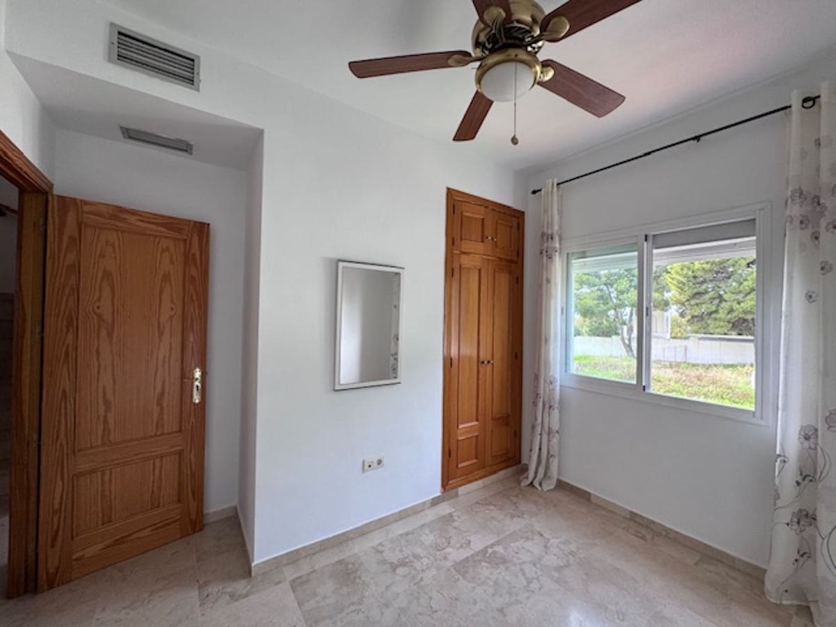 5 bedroom Townhouse for sale in San Pedro de Alcantara with pool - € 660,000 (Ref: 9480112)