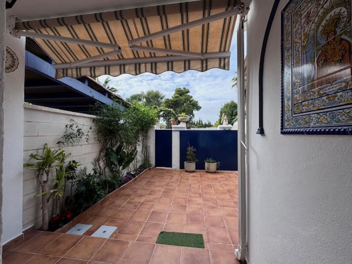 5 bedroom Townhouse for sale in San Pedro de Alcantara with pool - € 660,000 (Ref: 9480112)