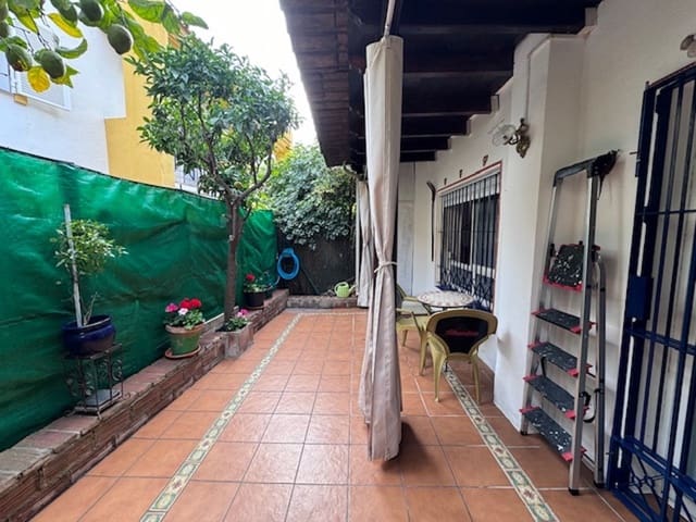 5 soveværelse Byhus til salg i San Pedro de Alcántara Pueblo, Marbella med swimmingpool - € 660.000 (Ref: 9480112)