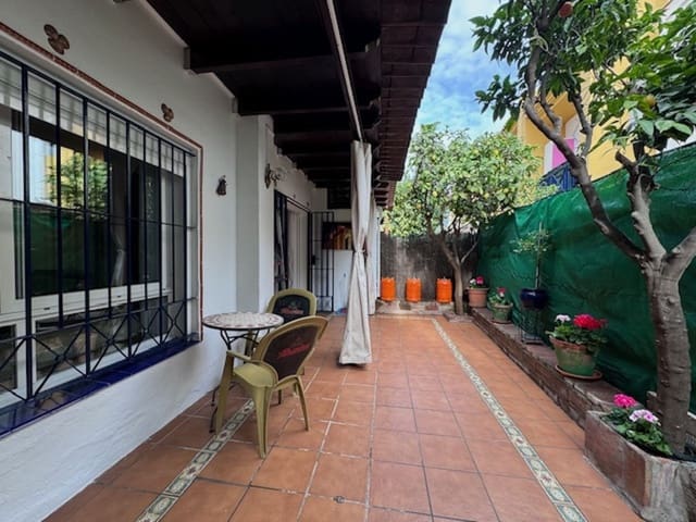 5 soveværelse Byhus til salg i San Pedro de Alcántara Pueblo, Marbella med swimmingpool - € 660.000 (Ref: 9480112)