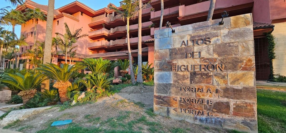 3 soveværelse Penthouse til salg i Benalmadena med swimmingpool - € 665.000 (Ref: 9480116)