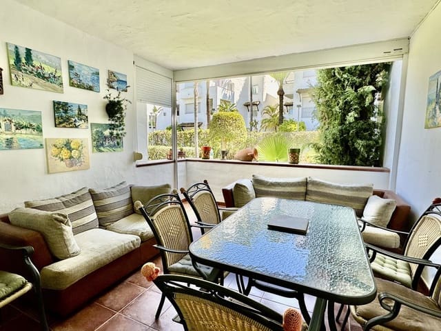 Apartamento de 3 habitaciones en Costalita, Estepona en venta con piscina - 670.000 € (Ref: 9480121)