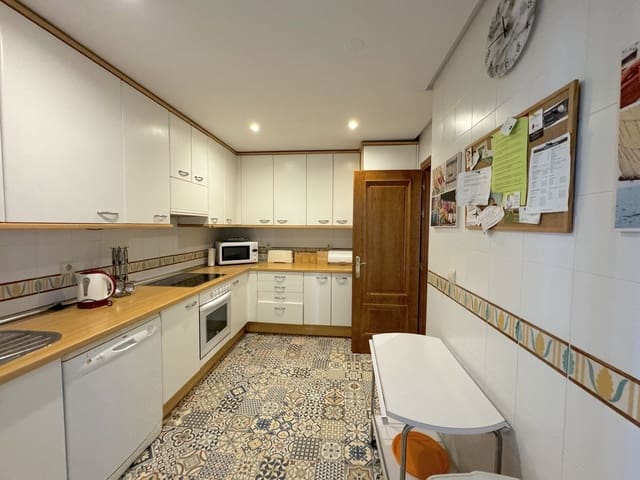 Apartamento de 3 habitaciones en Costalita, Estepona en venta con piscina - 670.000 € (Ref: 9480121)