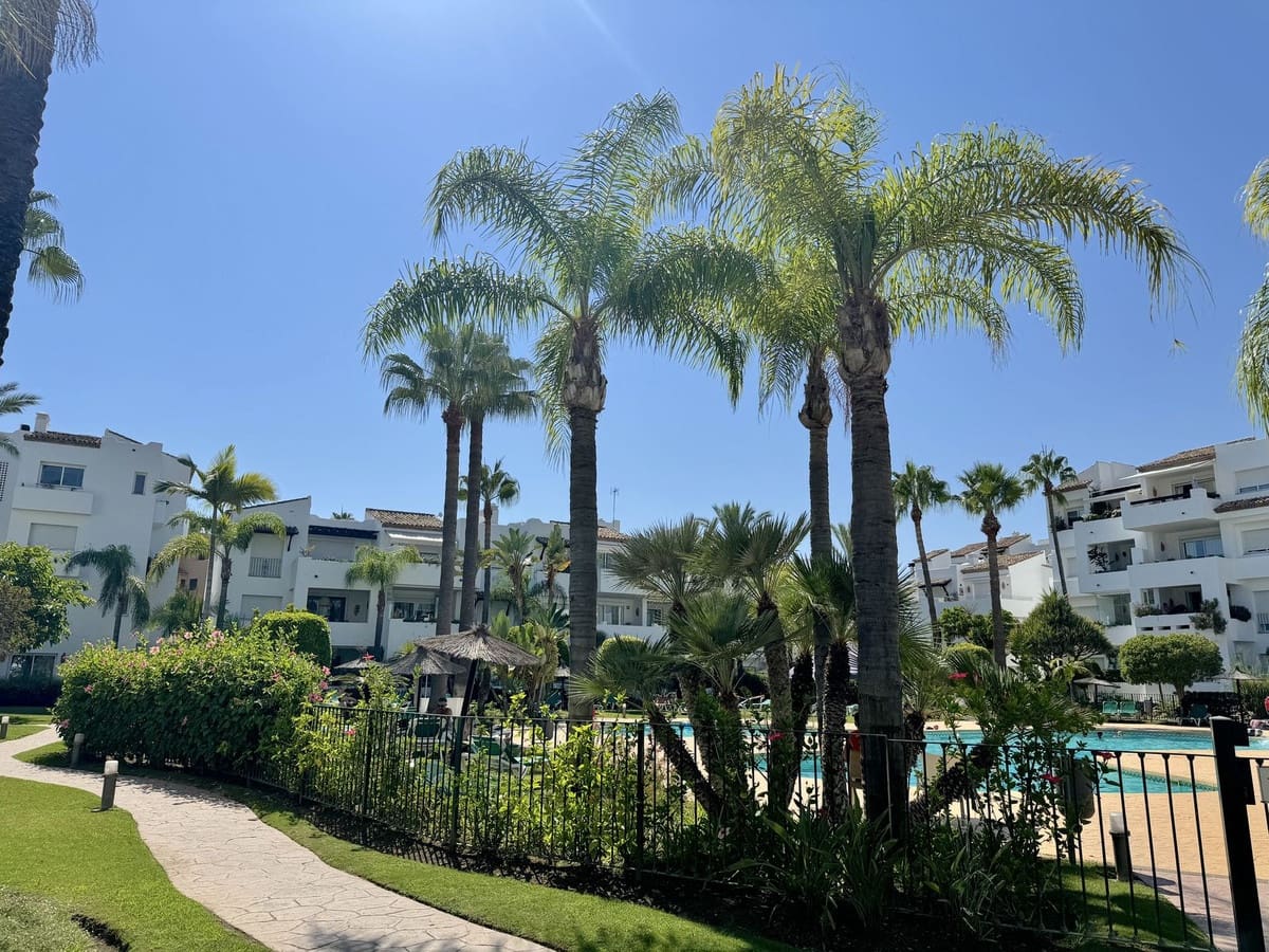 Apartamento de 3 habitaciones en Costalita en venta con piscina - 670.000 € (Ref: 9480121)